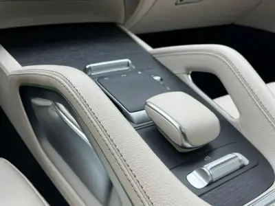 Mercedes-Benz GLE Coupe 2021 · foto 14