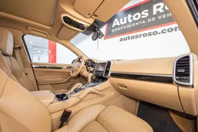 Porsche Cayenne 2012 · foto 6