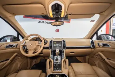 Porsche Cayenne 2012 · foto 5