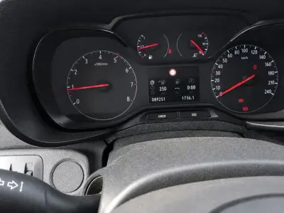 Opel Combo 2023 · foto 9