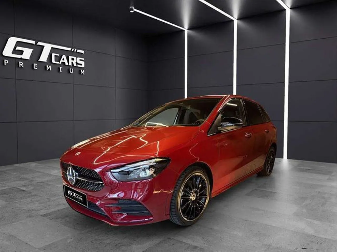 Mercedes-Benz Clase B 2022 en 2 islas · CEC
