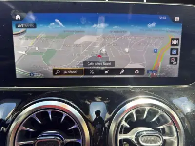 Mercedes-Benz GLA AMG 2023 · foto 13