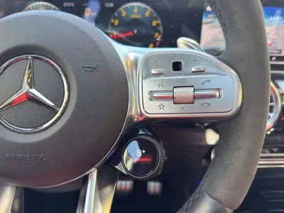 Mercedes-Benz GLA AMG 2023 · foto 12