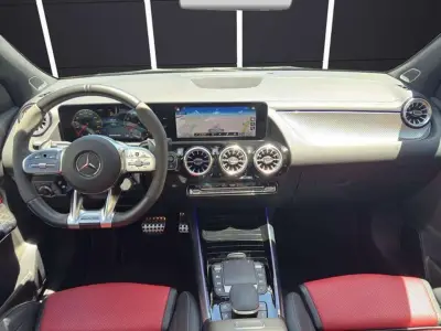 Mercedes-Benz GLA AMG 2023 · foto 10