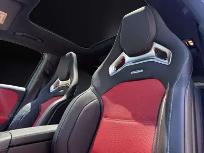 Mercedes-Benz GLA AMG 2023 · foto 17