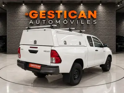 Toyota Hilux 2018 · foto 7