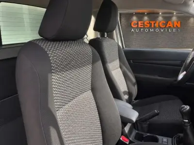 Toyota Hilux 2018 · foto 17