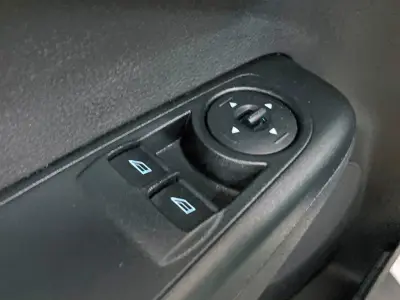 Ford Transit Courier 2020 · foto 18