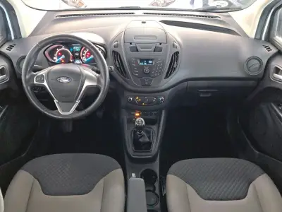 Ford Transit Courier 2020 · foto 13
