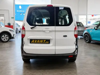 Ford Transit Courier 2020 · foto 7