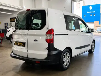 Ford Transit Courier 2020 · foto 8