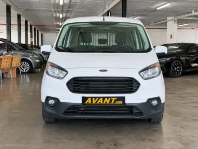 Ford Transit Courier 2020 · foto 3
