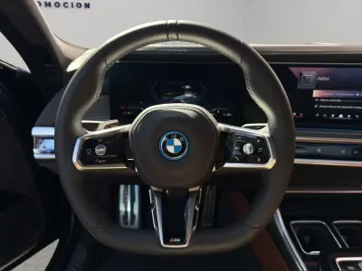 BMW i7 2024 · foto 14