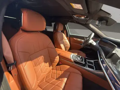 BMW i7 2024 · foto 18