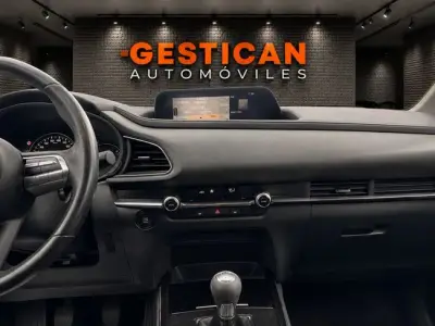 Mazda CX-30 2023 · foto 13