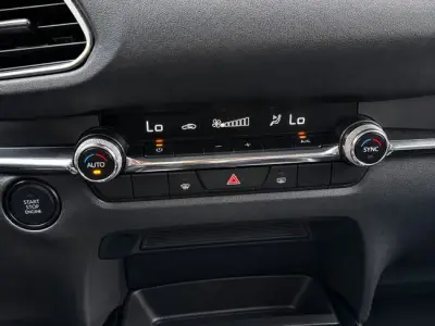 Mazda CX-30 2023 · foto 14