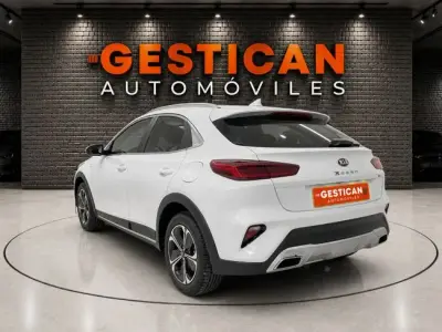 KIA Xceed 2021 · foto 8