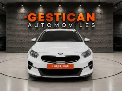 KIA Xceed 2021 · foto 3