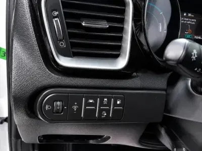 KIA Xceed 2021 · foto 18