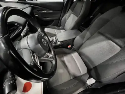 Mazda CX-30 2022 · foto 13