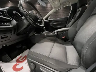Mazda CX-30 2022 · foto 14