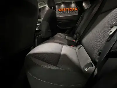 Mazda CX-30 2022 · foto 18