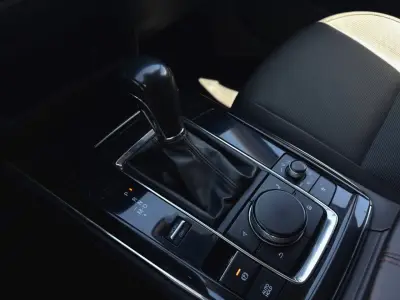 Mazda CX-30 2022 · foto 11