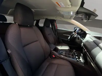 Mazda CX-30 2022 · foto 18
