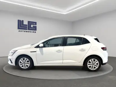 Renault Megane 2021 · foto 10
