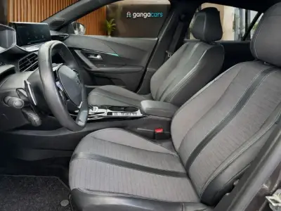 Peugeot 2008 2022 · foto 9