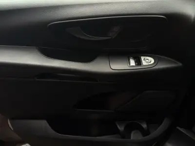Mercedes-Benz Vito 2022 · foto 19