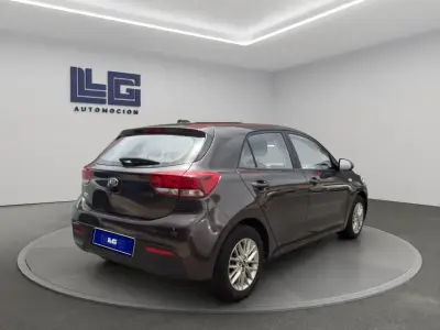 KIA Rio 2018 · foto 5