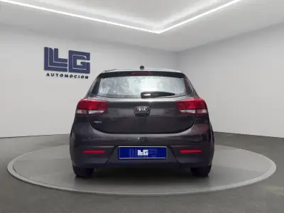 KIA Rio 2018 · foto 6