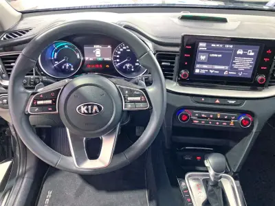 KIA Xceed 2021 · foto 11
