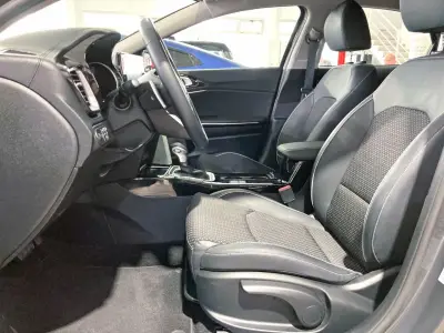 KIA Xceed 2021 · foto 8