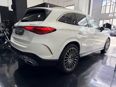 Mercedes-Benz GLC 2022 · foto 3