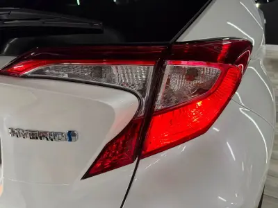Toyota C-HR 2019 · foto 16