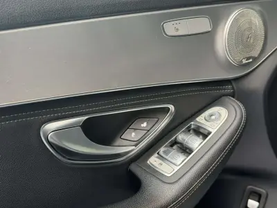 Mercedes-Benz Clase C 2015 · foto 31