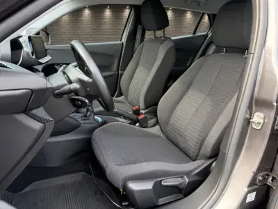 Peugeot 2008 2023 · foto 12