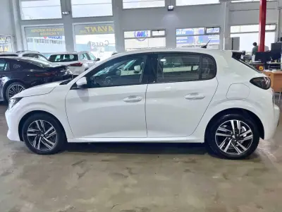 Peugeot 208 2020 · foto 4
