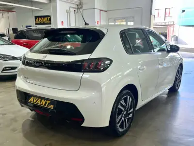 Peugeot 208 2020 · foto 6