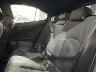 Lexus UX 2021 · foto 7