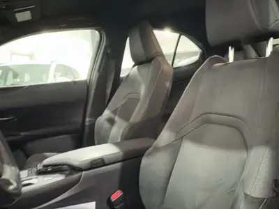 Lexus UX 2021 · foto 5