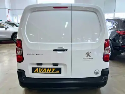 Peugeot Partner 2018 · foto 8