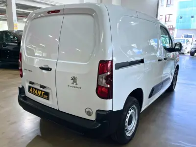 Peugeot Partner 2018 · foto 9