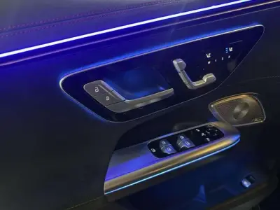Mercedes-Benz EQE AMG 2024 · foto 12