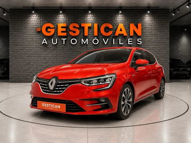 Renault Megane 2022 en 4 islas · CEC