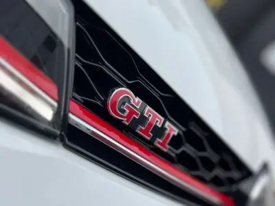 Volkswagen Golf GTI 2019 · foto 15
