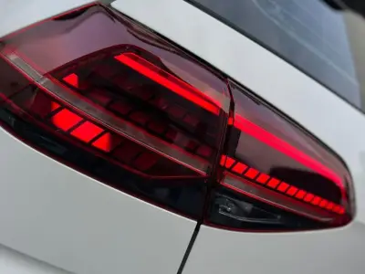 Volkswagen Golf GTI 2019 · foto 7