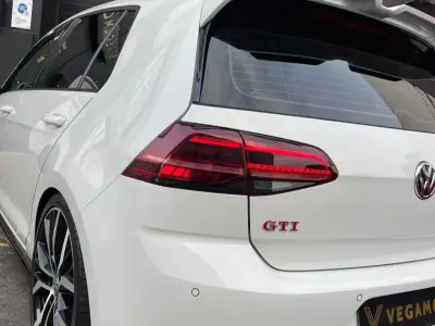 Volkswagen Golf GTI 2019 · foto 20